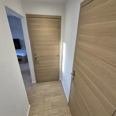 Daire 2 Pieces A Proximite Centre-ville Et De La Gare *